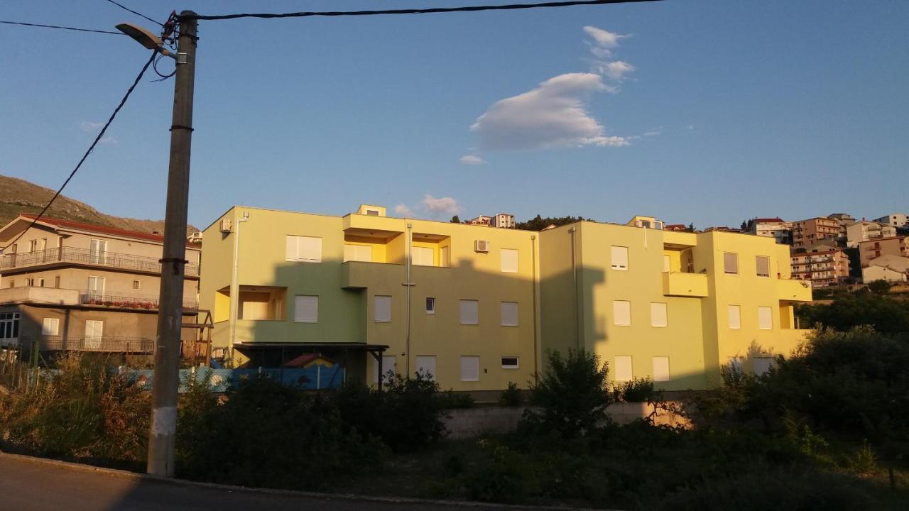 Heidi Apartment โปดสตรานา ภายนอก รูปภาพ